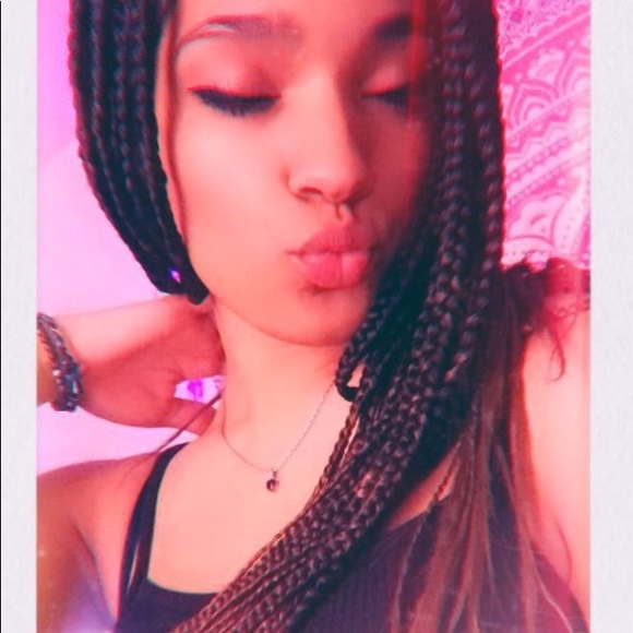 Meet your Posher, Aziah - Picture 6 of 11